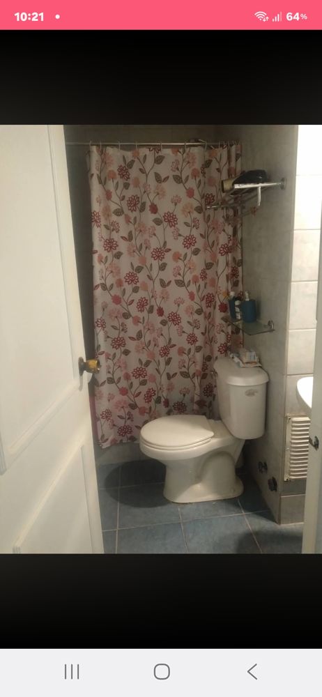 Se arrienda pieza ,solo mujeres en Las condes — Busco Roomie