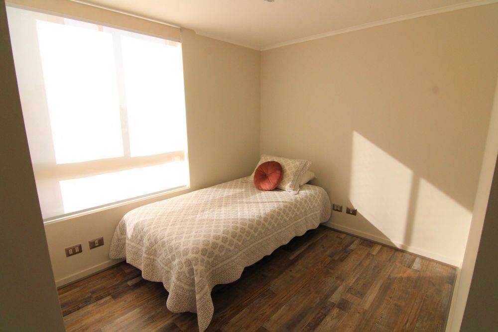 Habitación con luz natural, estación monseñor eyzaguirre en Nunoa — Busco Roomie