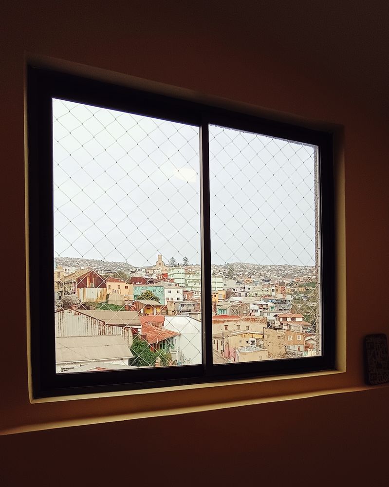 Bella mini habitación en cerro cordillera, con vista a los cerros de valparaíso en Valparaiso — Busco Roomie