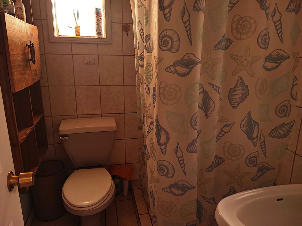 Buscamos roomie ordenada y limpia. en Talcahuano — Busco Roomie