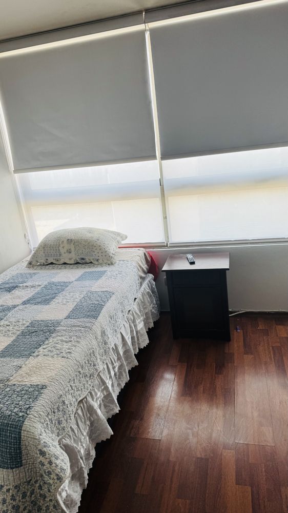 Arriendo habitación  amoblada en Santiago — Busco Roomie