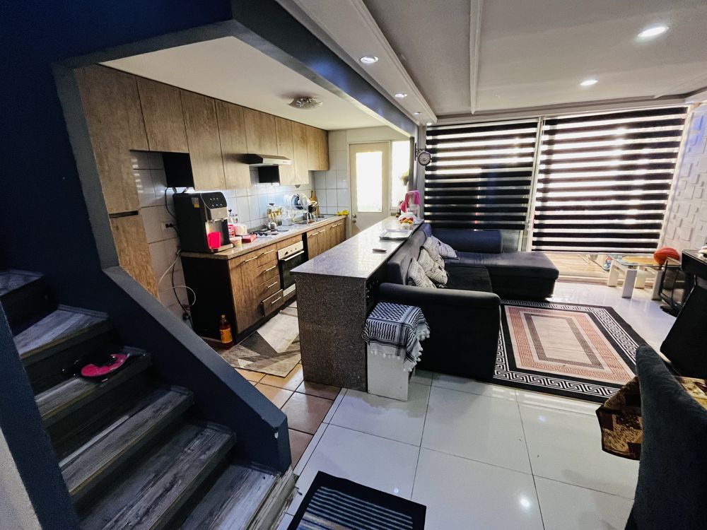 Busco roomie mujer para compartir departamento en Penalolen — Busco Roomie