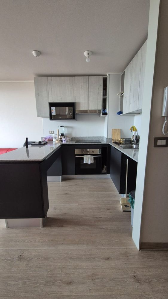 Hermoso depto nuevo, con vista a la costa, excelente lugar para entrar a partir de 1 agosto en Vina del mar — Busco Roomie