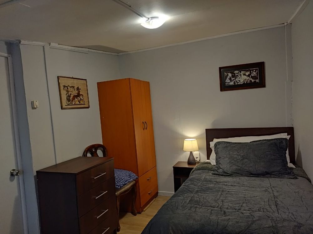 Se arrienda pieza amoblada en la reina en La reina — Busco Roomie