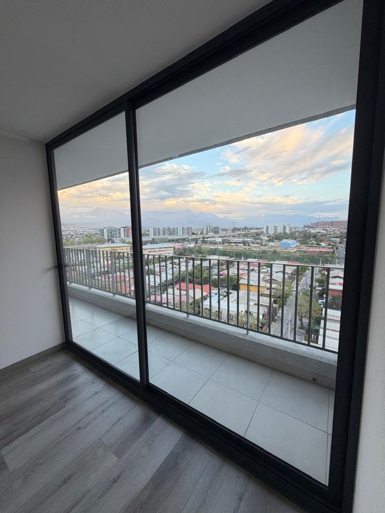 Habitación tranquila cerca de metro los quillayes en La florida — Busco Roomie