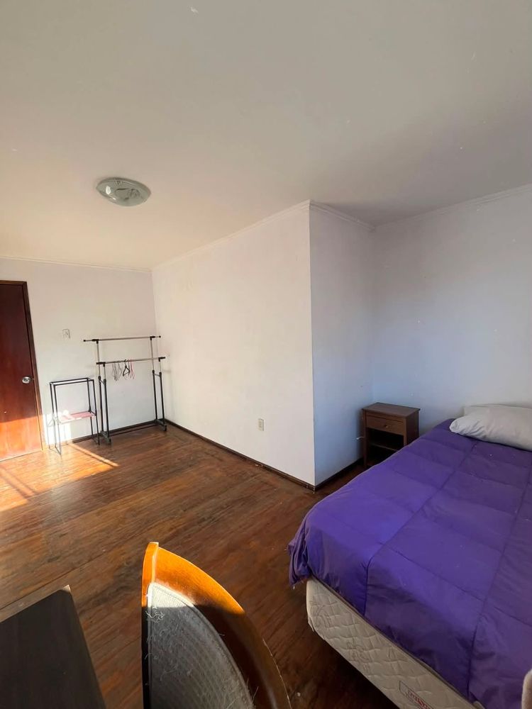 Se arrienda habitación con luz natural en Valparaiso — Busco Roomie