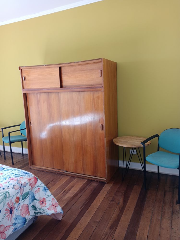 Hermosa habitación con vista al mar en Valparaiso — Busco Roomie