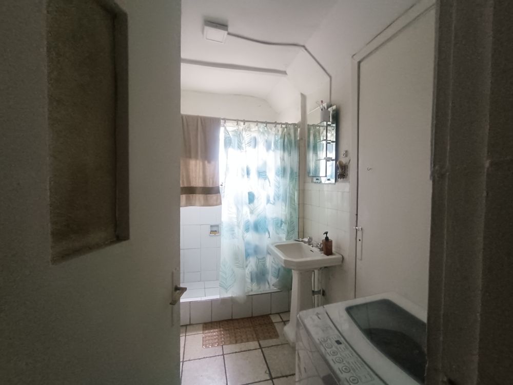 Amplia habitación en espacioso depto en stgo centro en Santiago — Busco Roomie