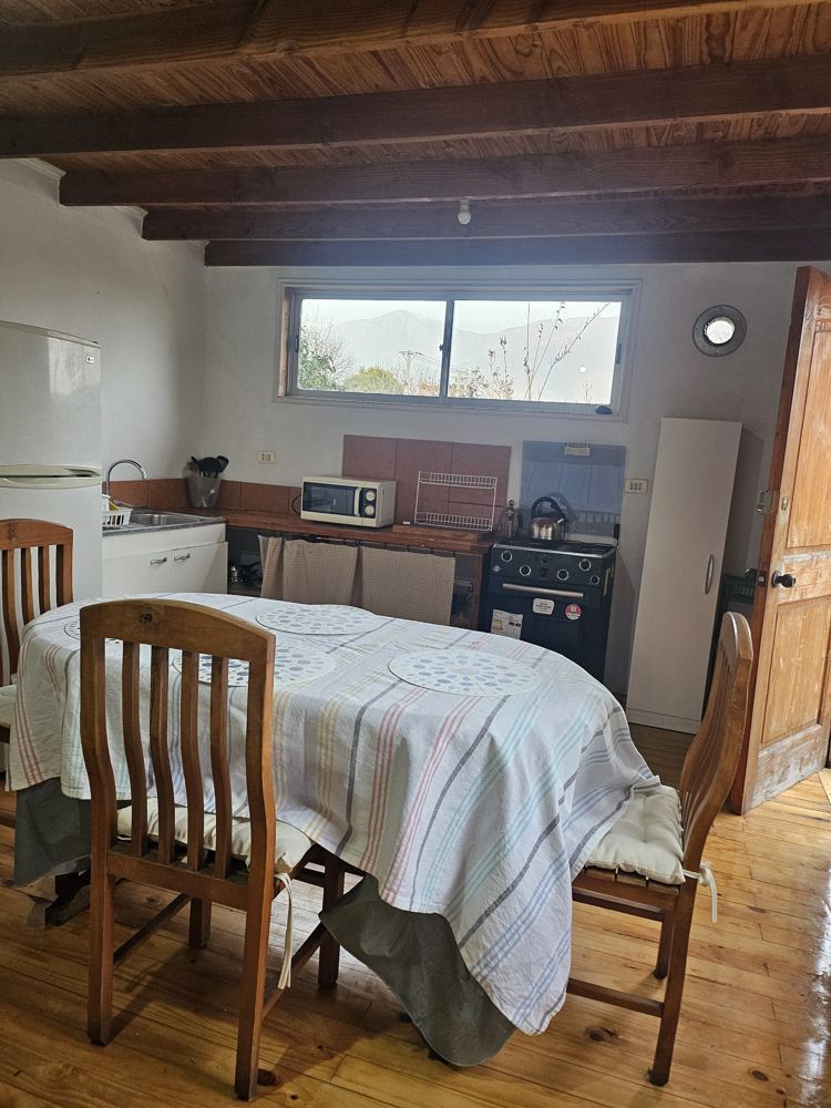 Habitación en la reina, a 3 cuadras de metro plaza egaña, sólo mujeres en La reina — Busco Roomie