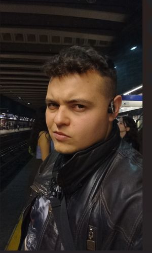 Foto de perfil de Kenji — Roomie en Busco Roomie